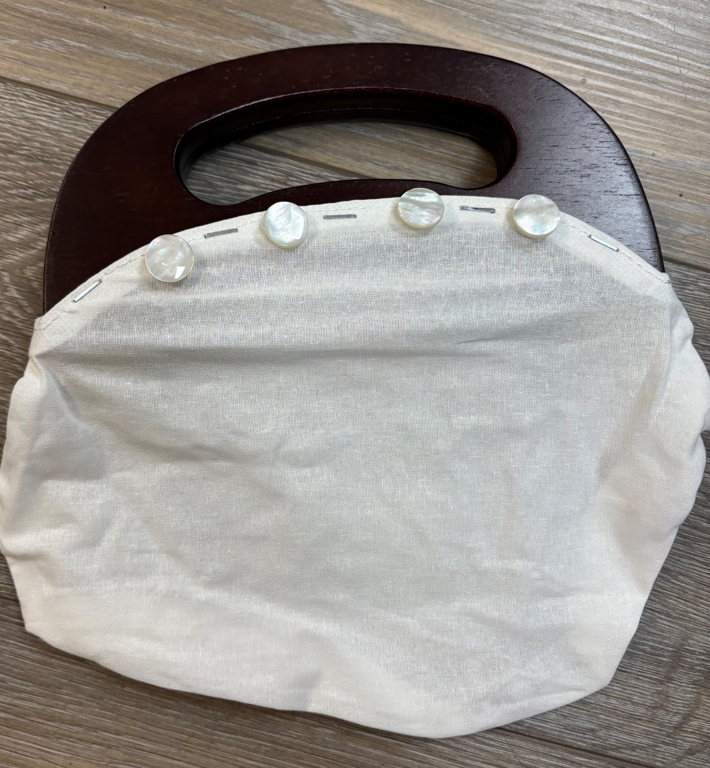 Ann Kaye Studio
Bermuda Bag Handles
BBH