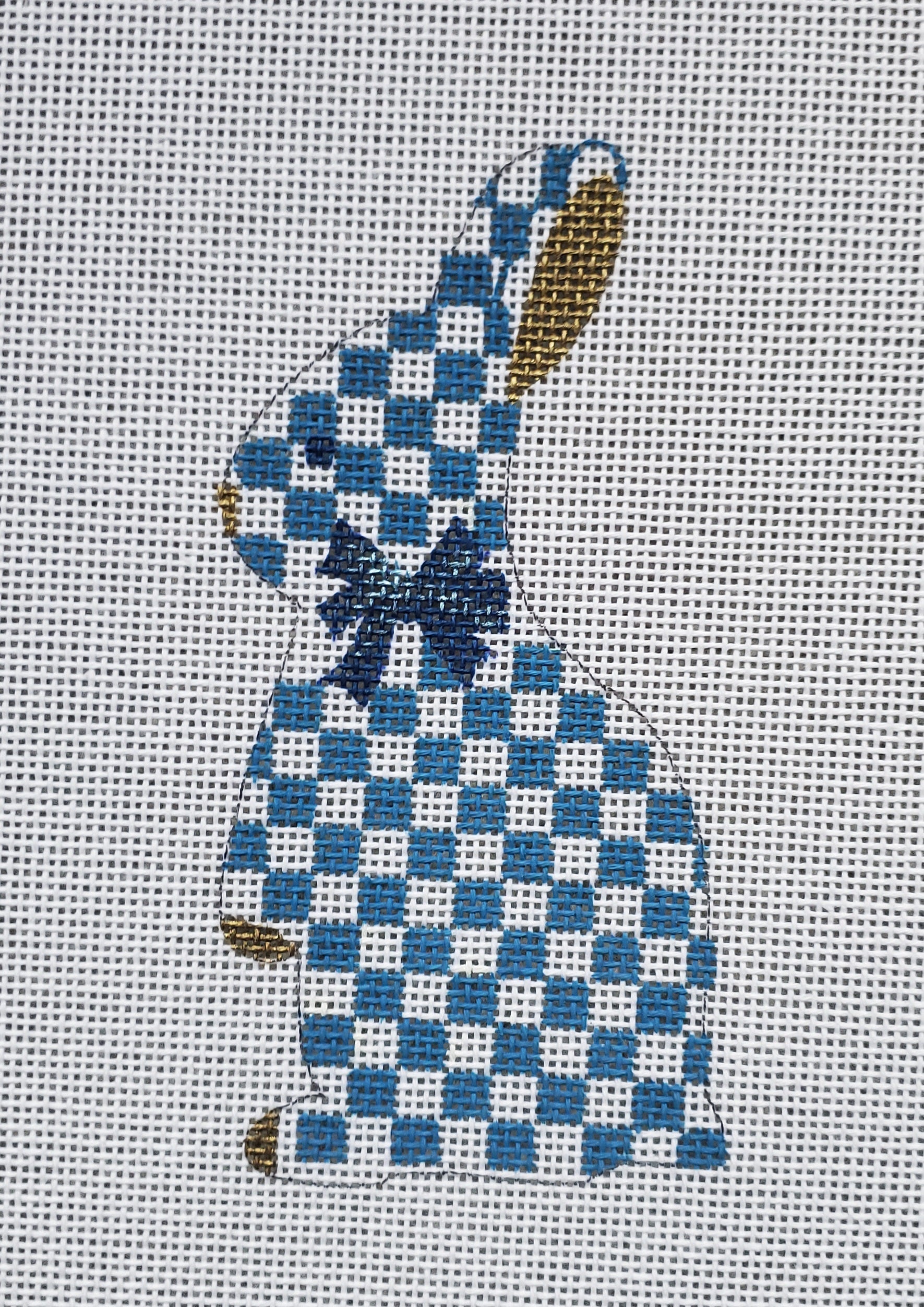 The Collection Designs CD-154 
Standup Bunny in White & Blue Checks