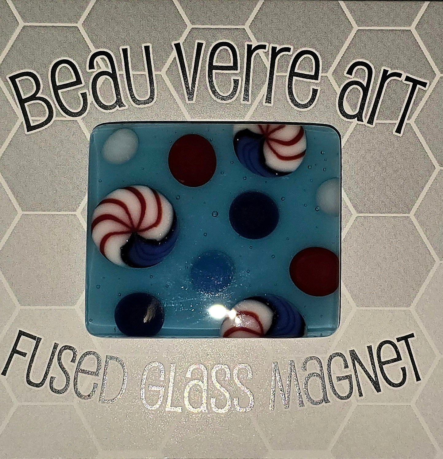 Beau Verre Art Glass Needle Minder