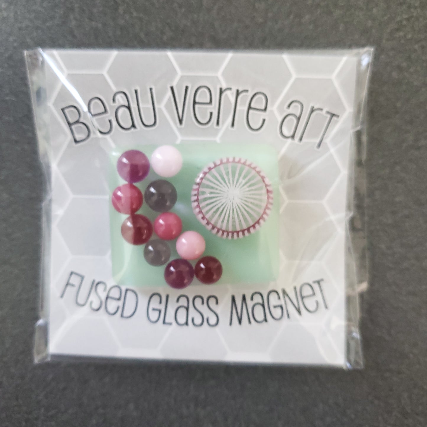 Glass Needle Minder