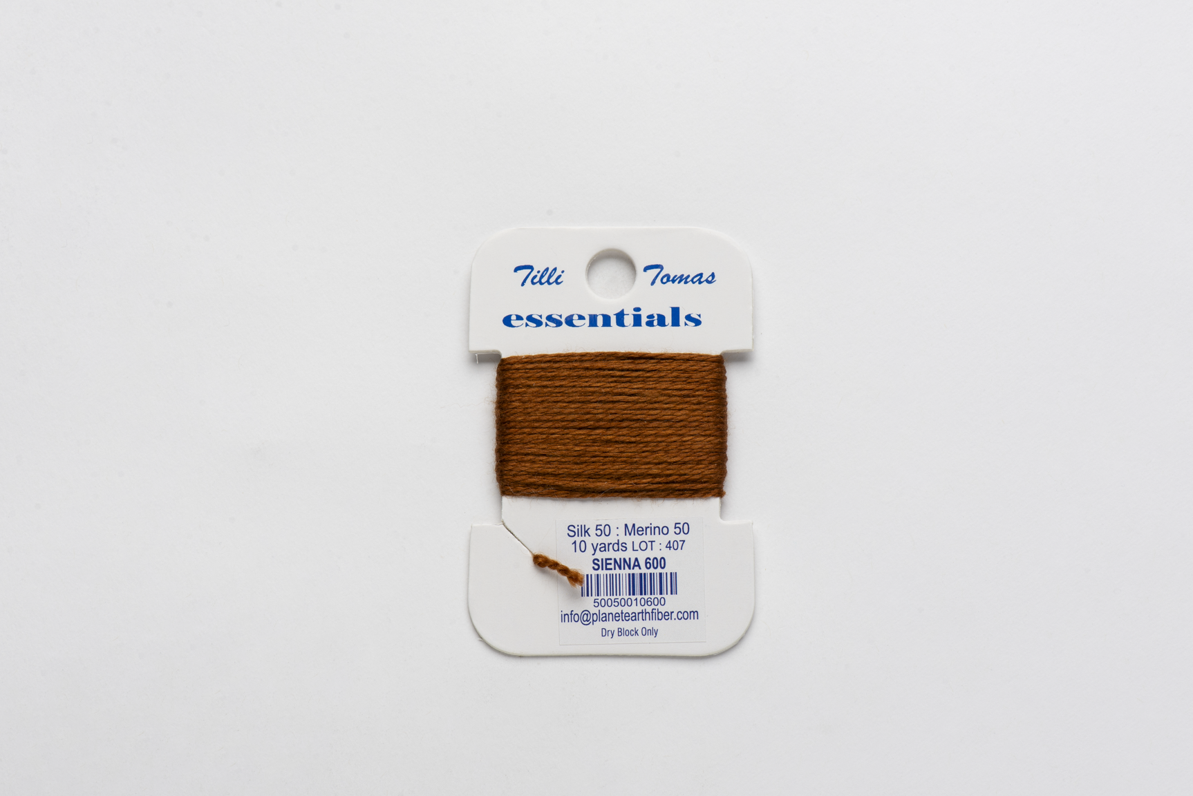 Essentials-600 Sienna 10 yd card