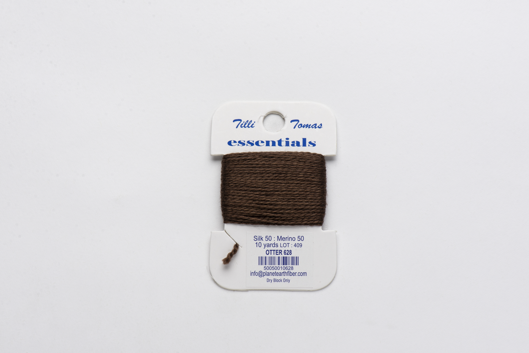 Essentials-628 Otter 10 yd card