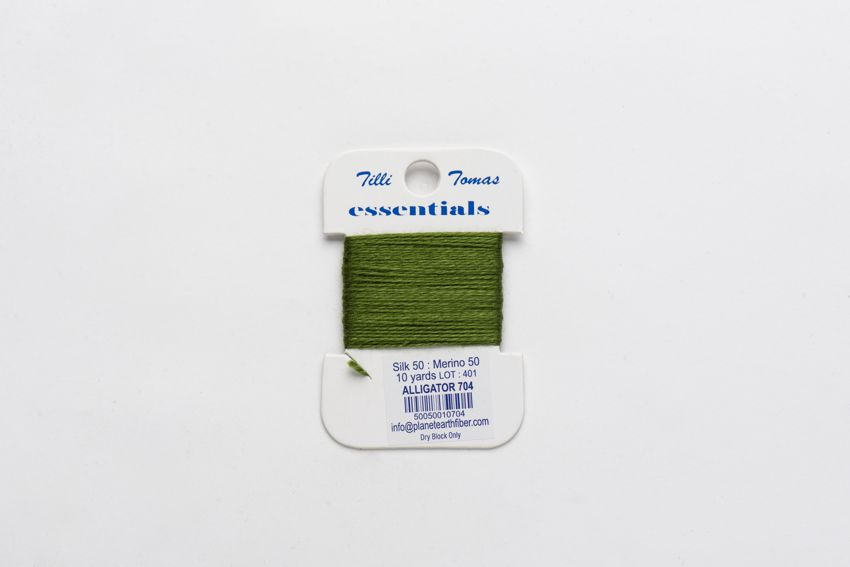 Essentials-704 Alligator 10 yd card
