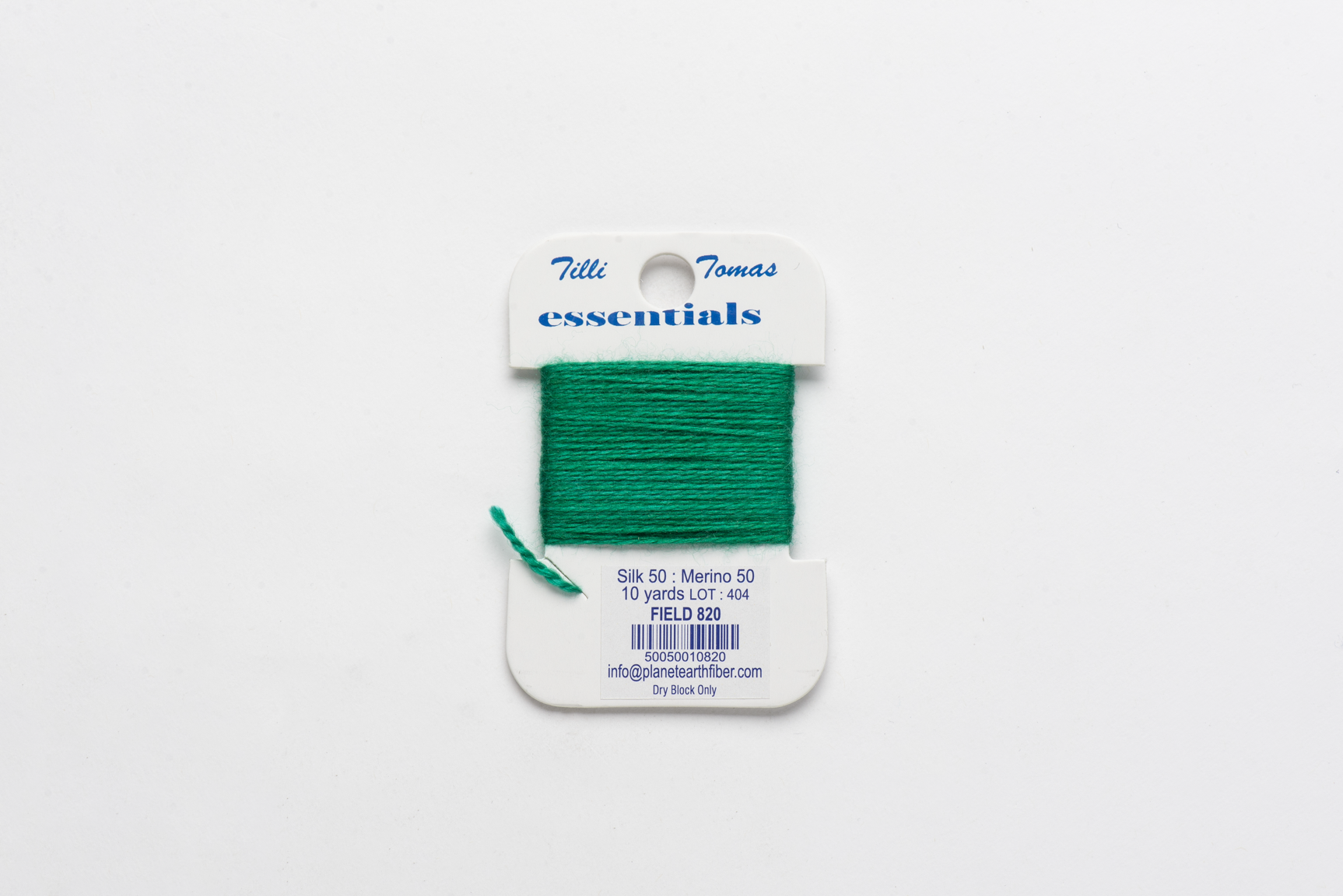 Essentials-820 Field 10 yd card