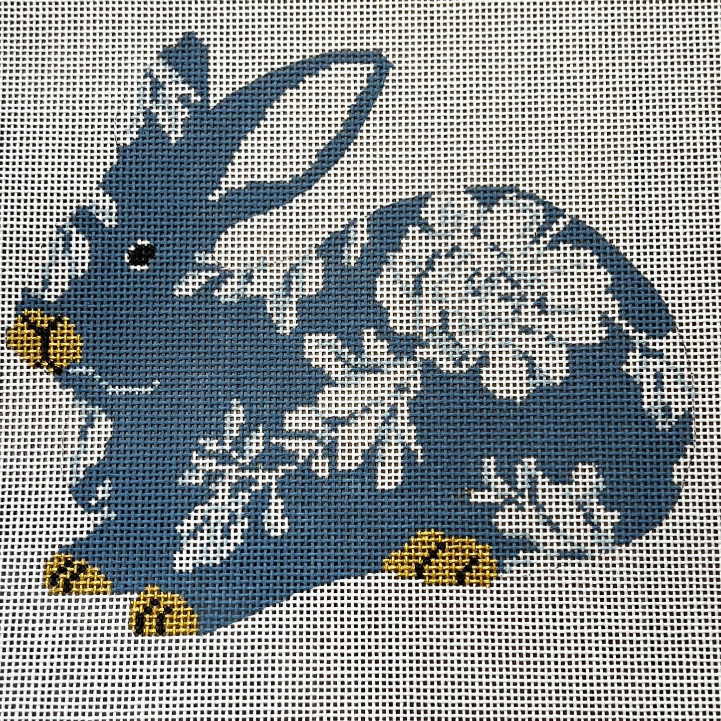 KW115 (TS) Wedgwood Sitting Bunny (TS)