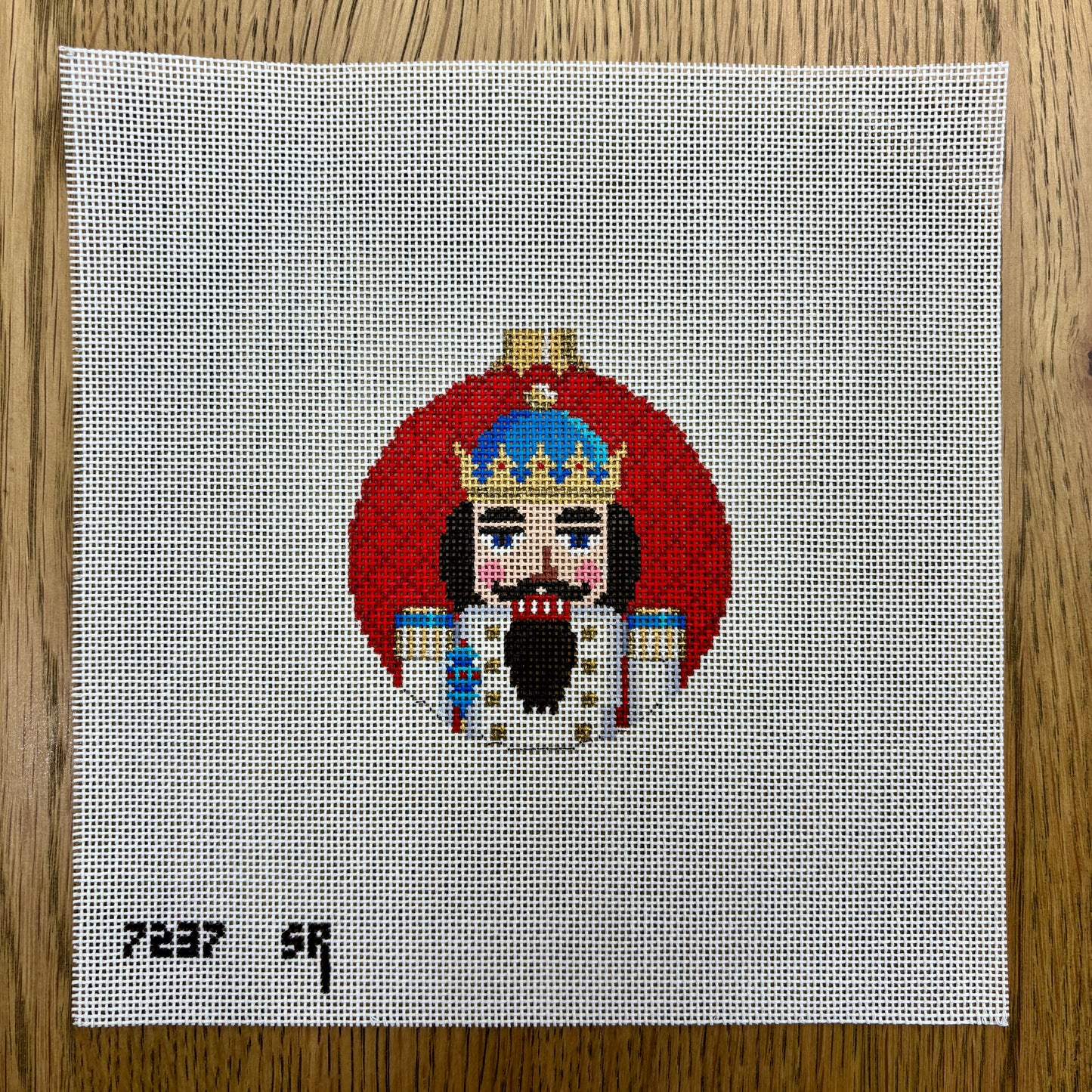 King, Nutcracker, 3.25" Round (TS)