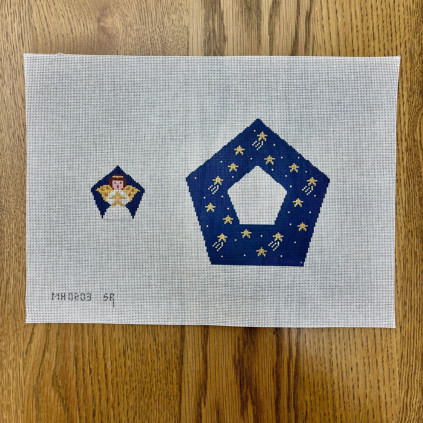 Angel and Stars, Pentagon Dangler Ornament - 18 mesh (TS)