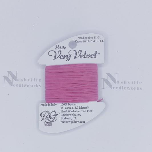 Petite Very Velvet - V669 Med Raspberry