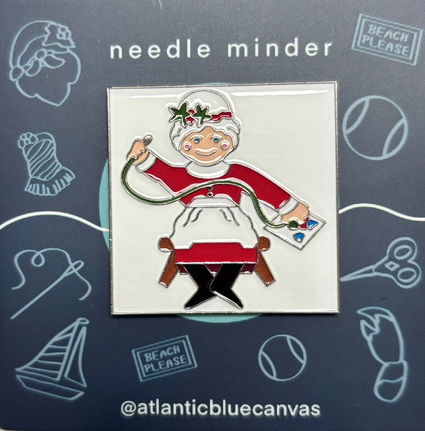 Mrs. Claus Needleminder