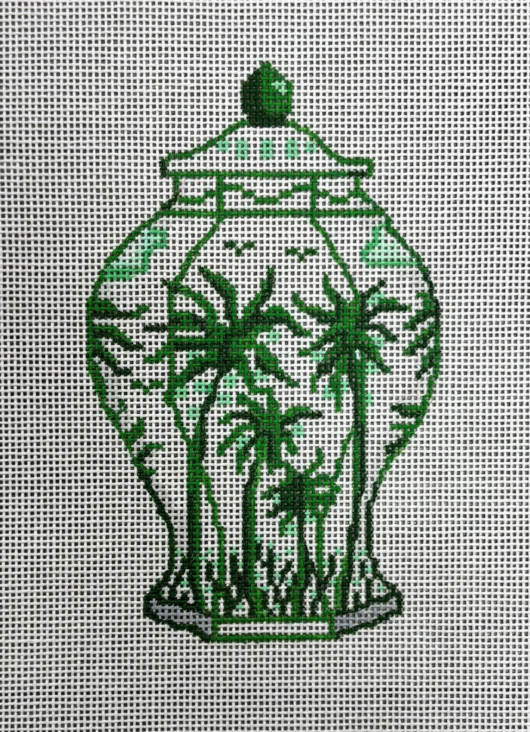 Kate Dickerson
Mini Chinese Vase
OM-336
