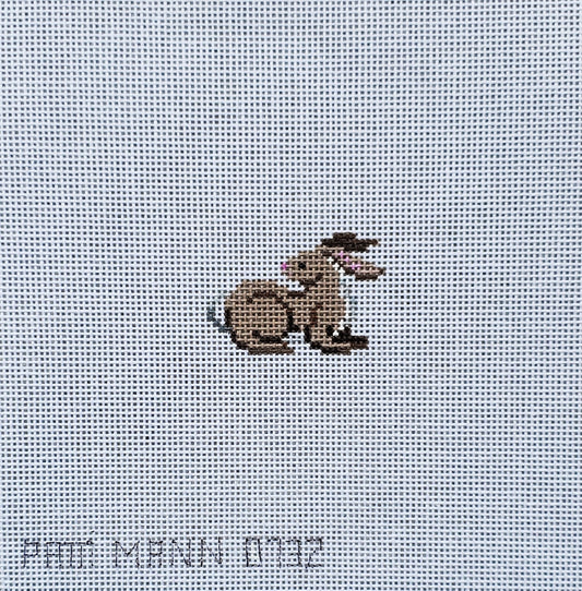 Patti Mann Needlepoint Bunny Looking Back Mini 0732