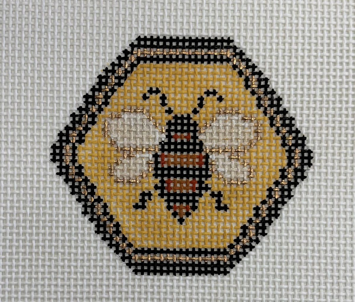 Canvasworks
Bee in Pentagon
CO90