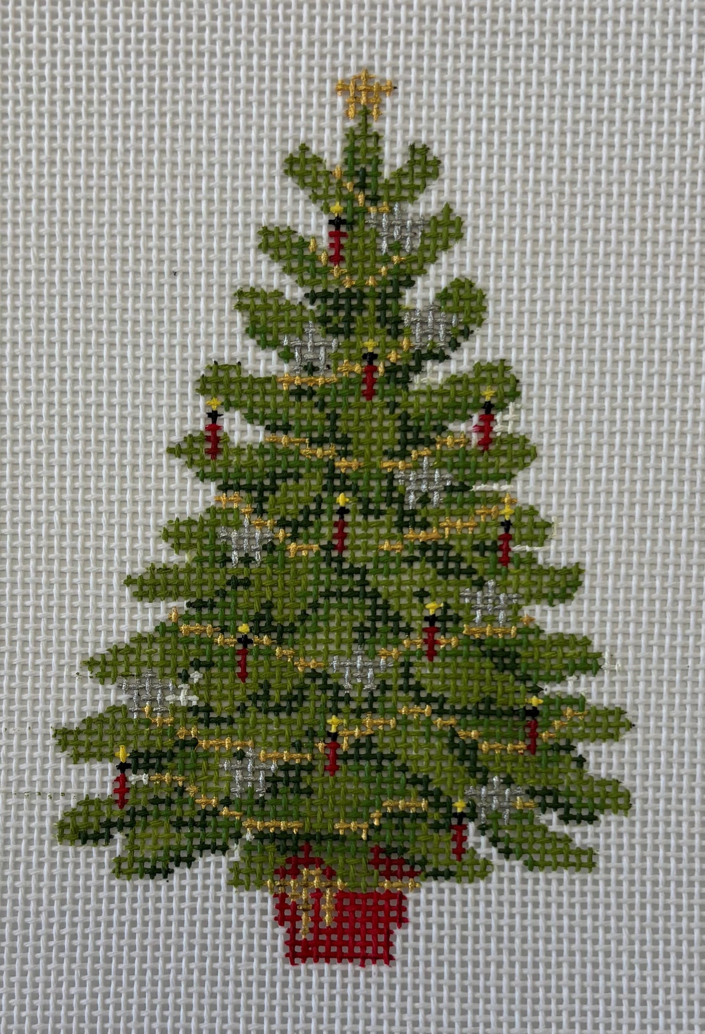 Susan Roberts Needlepoint Designs
Mini Tree, Candles and Star
SR 5867
