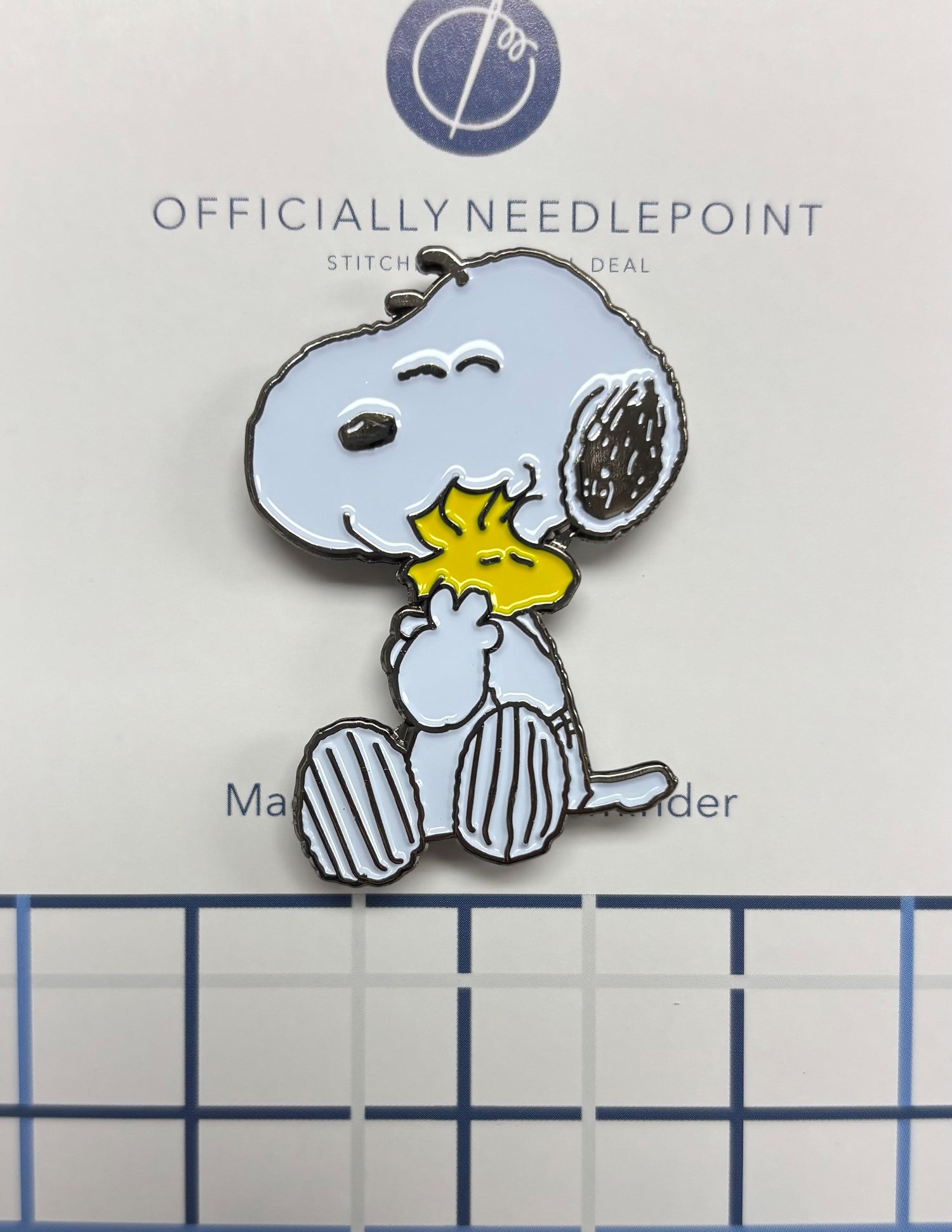 Officially Needlepoint
Groovy Snoopy Heart Needleminder
PNTS-Minder snoopywoodstock