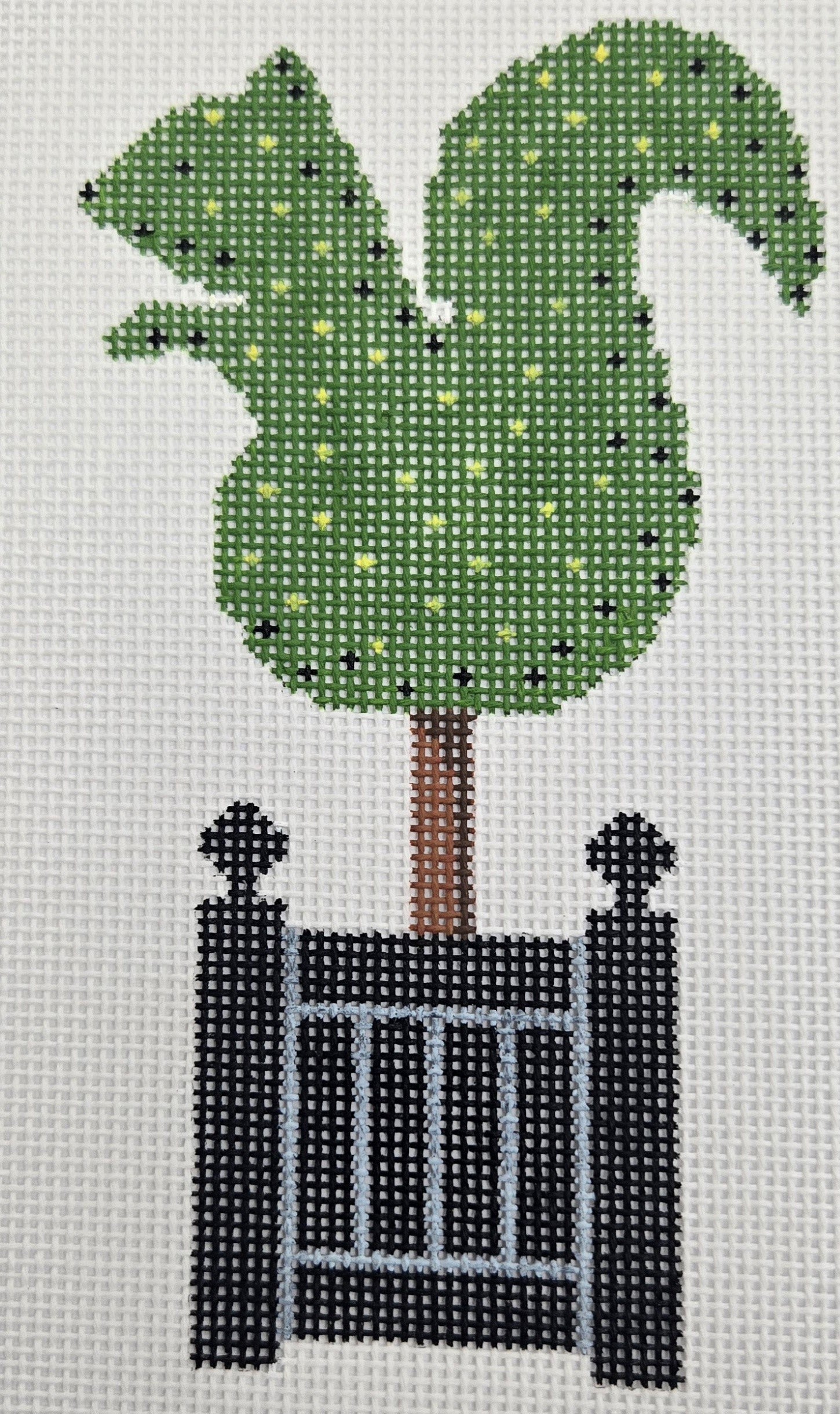 Rachel Donely
Squirrel Topiary
SD 070-08