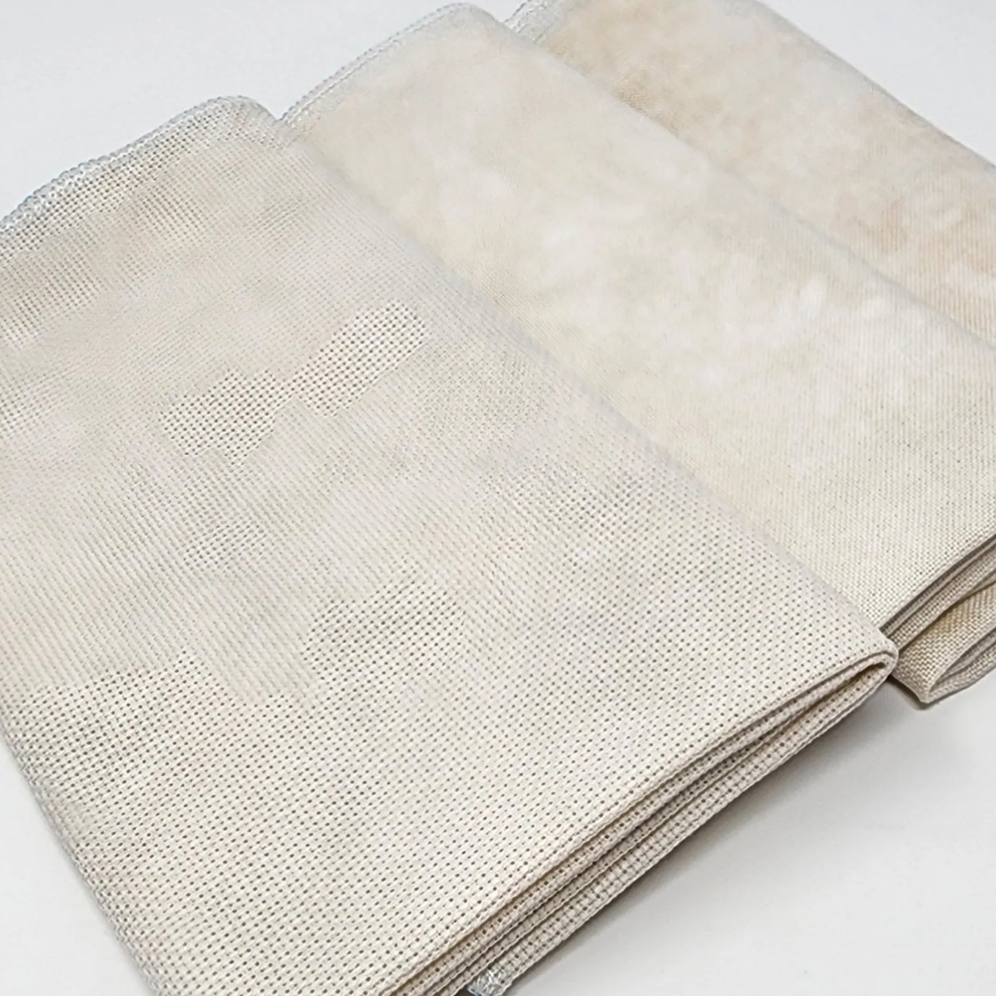 32 Ct Belfast Linen, Sugar Creme Pie