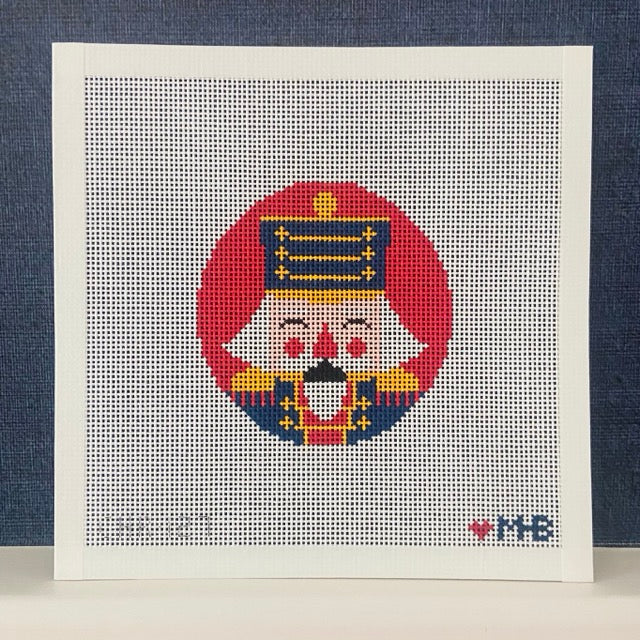 NUTCRACKER DARCY ROUND (TS)