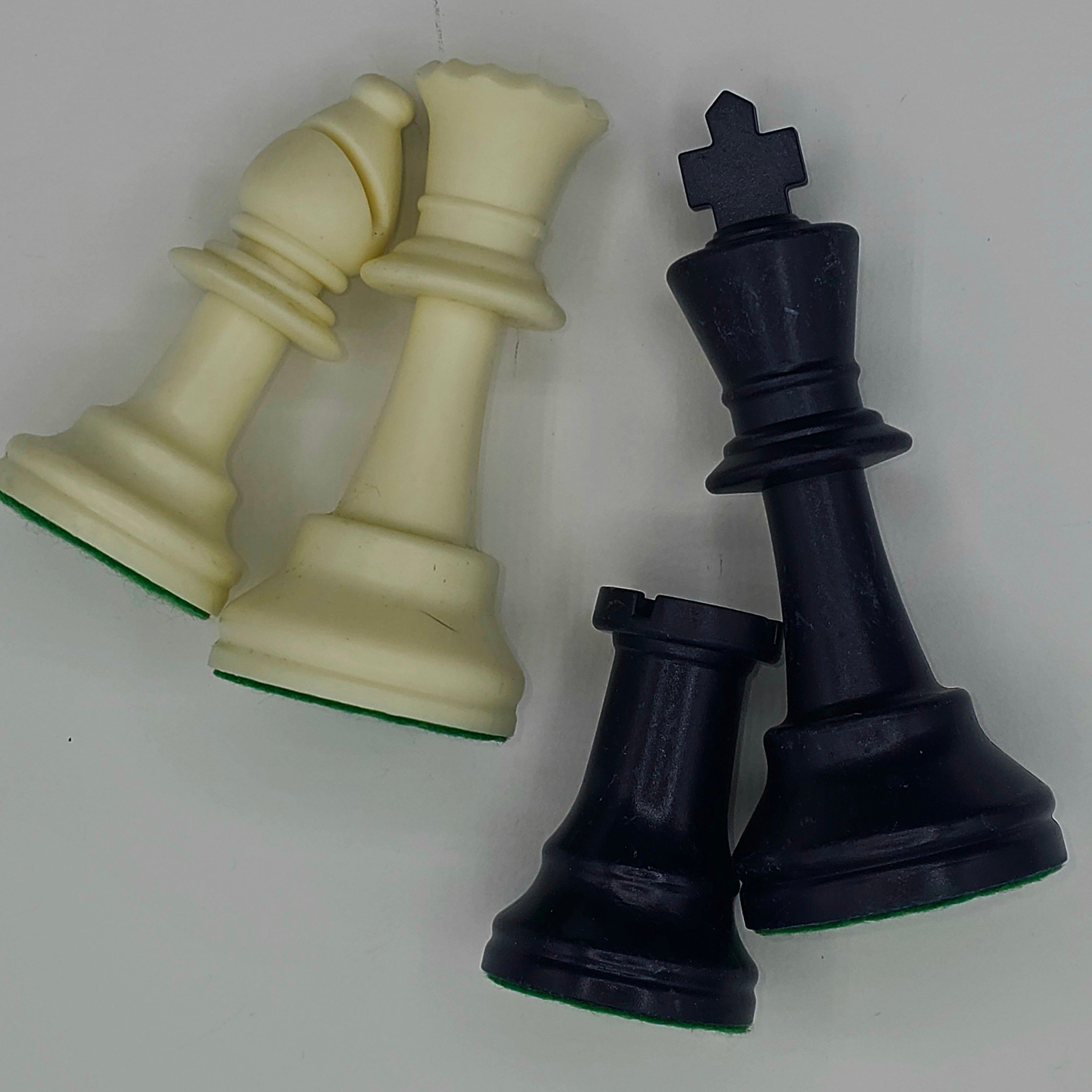 Accessory Set for Chess Board – Nashville Needleworks