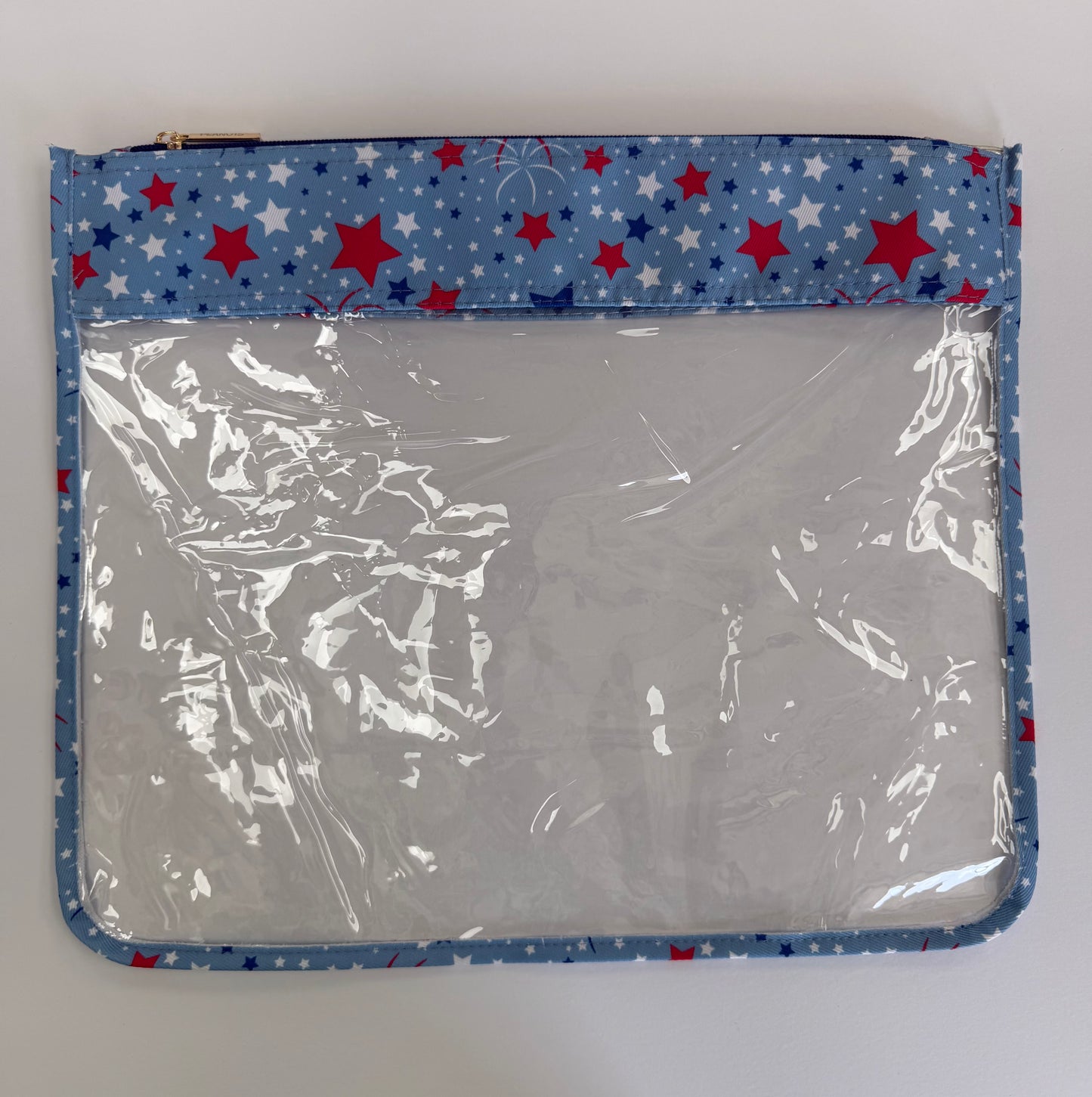 Officially Needlepoint
PEANUTS Patriotic Project Bag
PEAPAT PVC MED