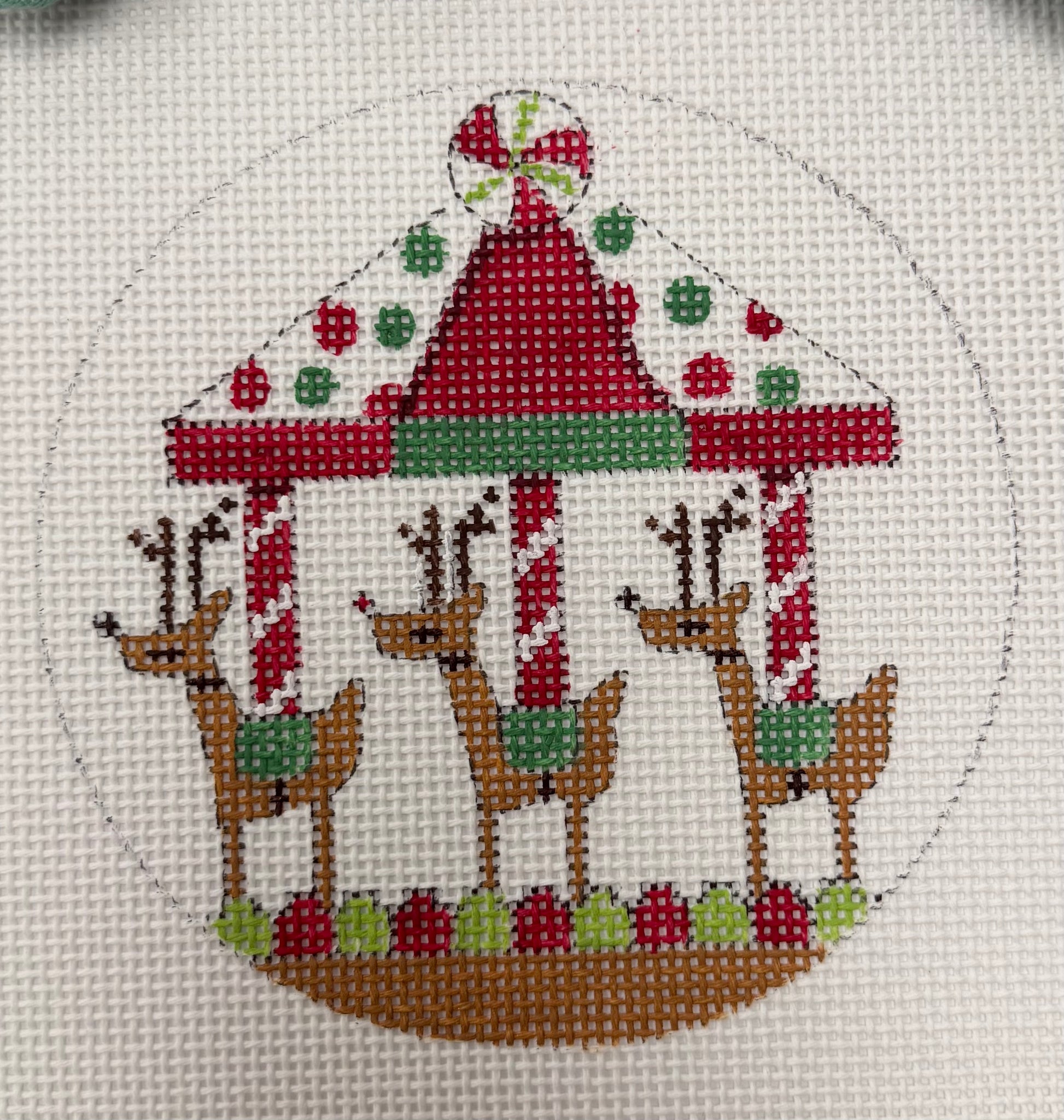 Alice Peterson
Reindeer Carousel
AP X702