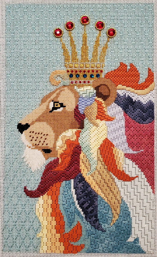 The Lion with Crown Jewels B523 Safari Animals