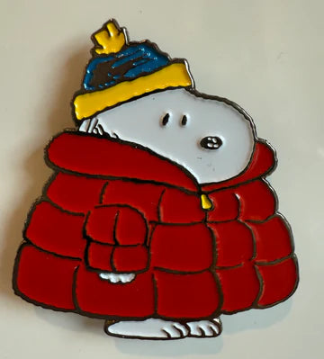 PEANUTS "A Charlie Brown Christmas"  
Snoopy Red Puffer Coat Needle Minder