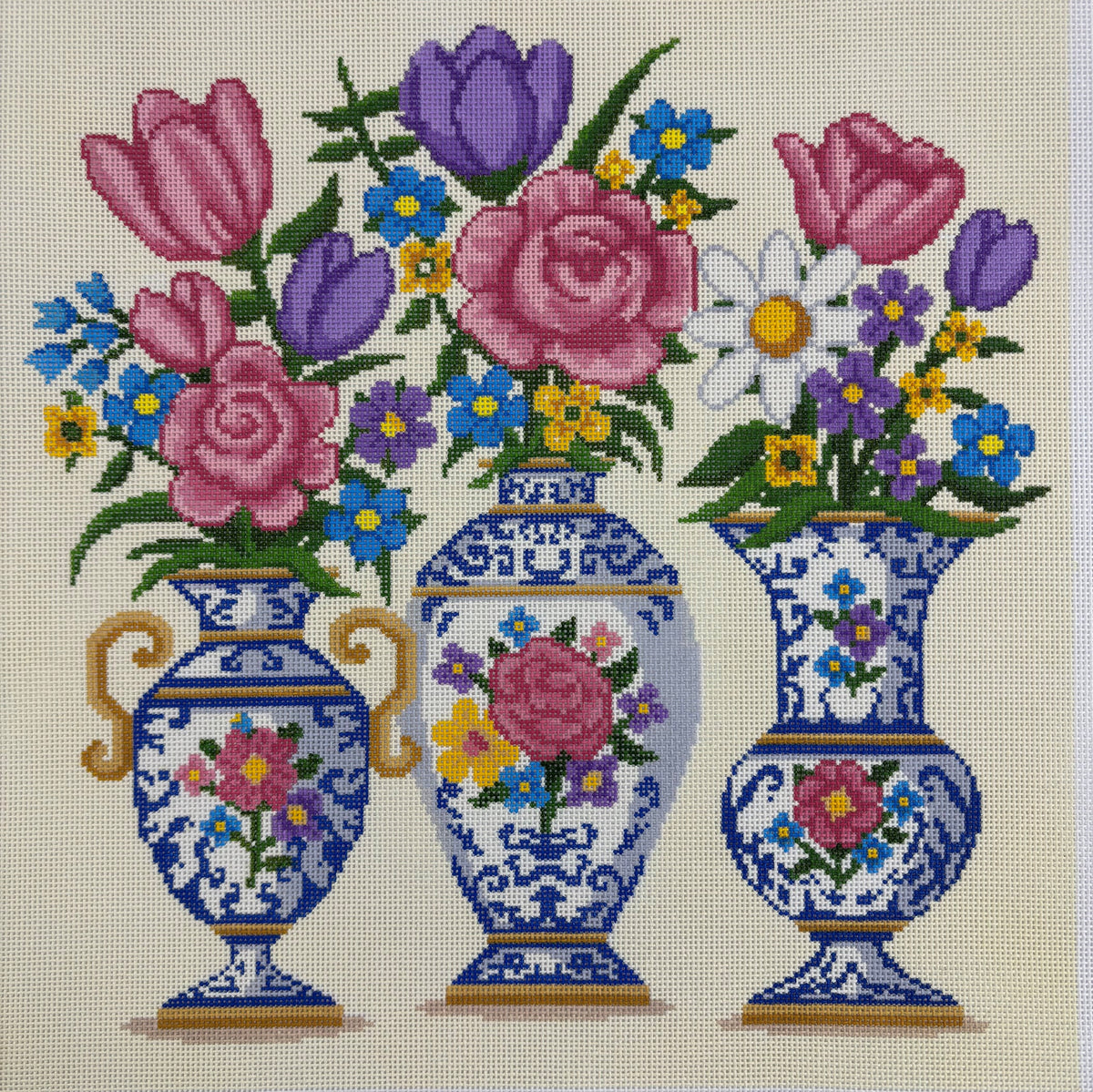 Ashley Evans
3 Vases with Flowers
AED-B15-009