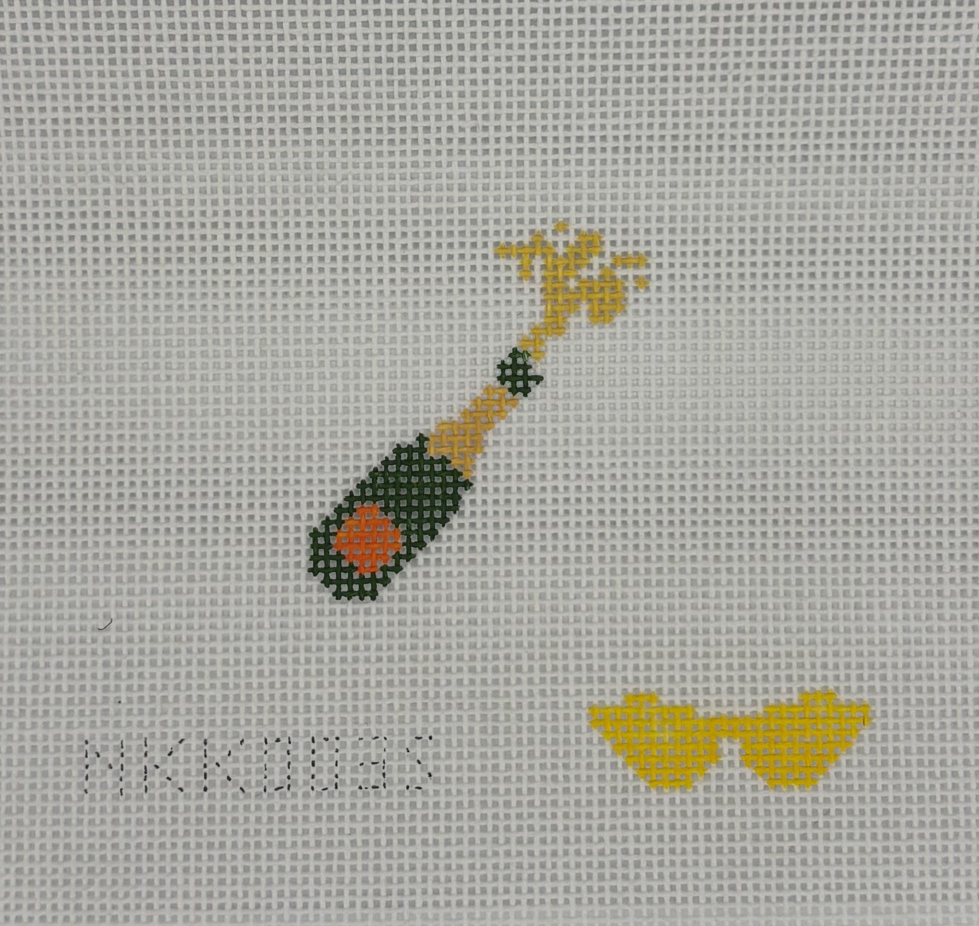 Audra
Mini Champagne Bottle
NKK003S