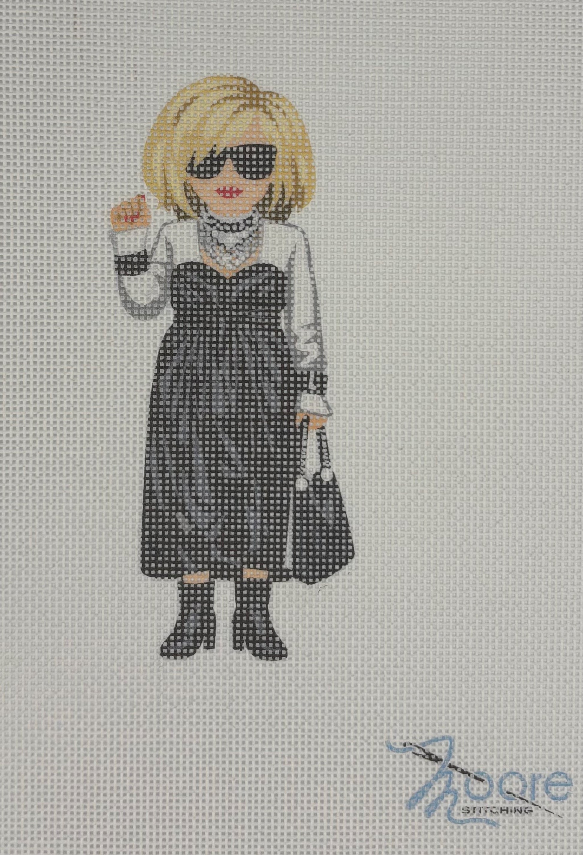 Moore Stitching
Moira
Canvas Count 18 Mesh